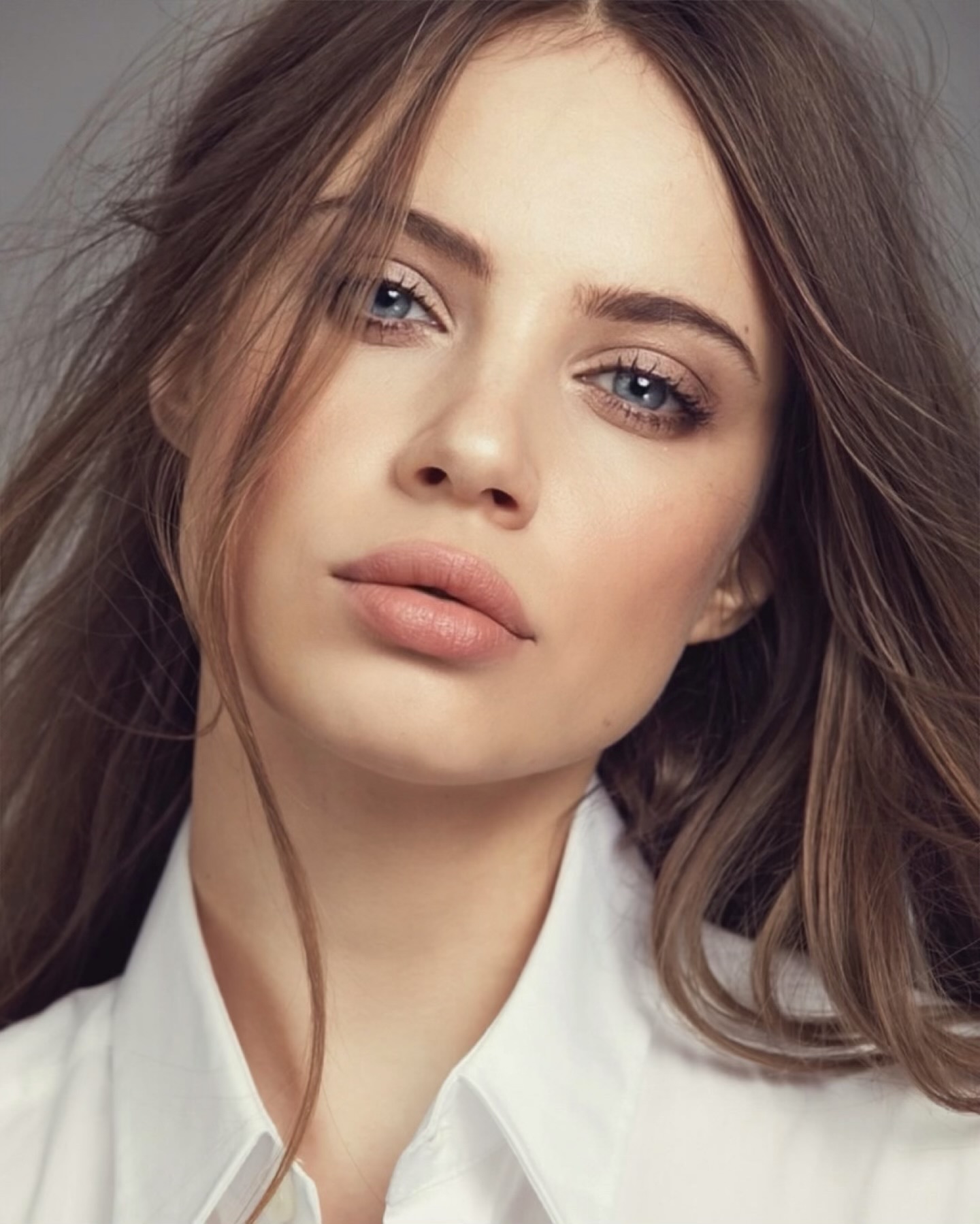 Xenia Tchoumi